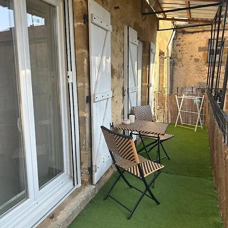 Apartment A L Ombre Du Tilleul Vic-le-Comte